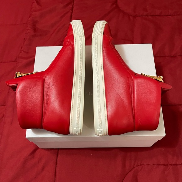 Hightop Cardinal Red/Gold Medusa head Versace sneakers - Picture 8 of 16